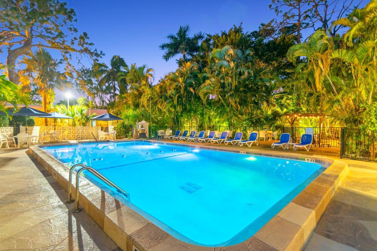 The Fairways Inn Of North Naples Dış mekan fotoğraf